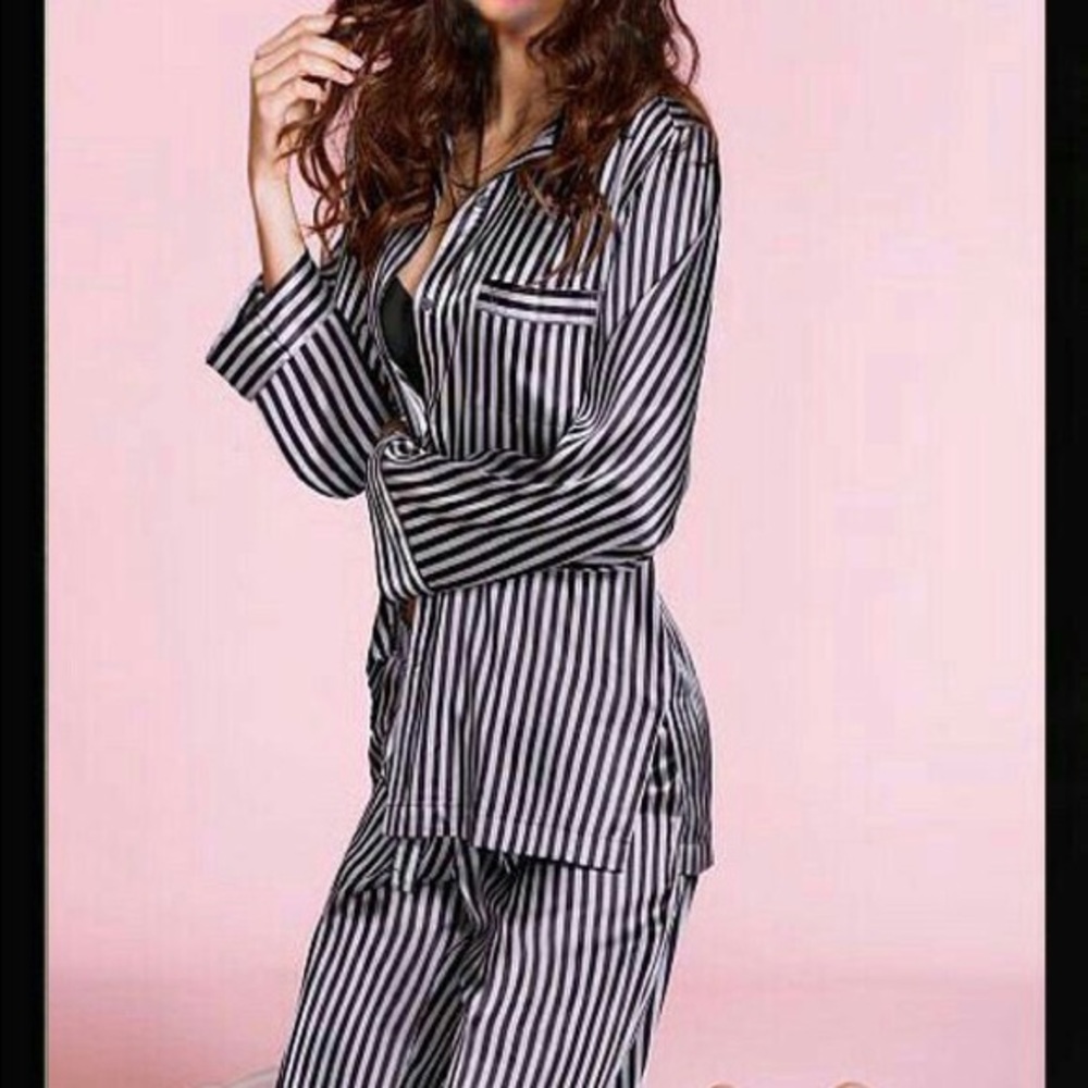 In Bloom B&W Silky Pajama Set